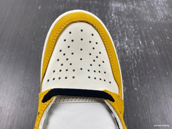 High Ochre Air Yellow OG Jordan DZ5485-701 1 0813